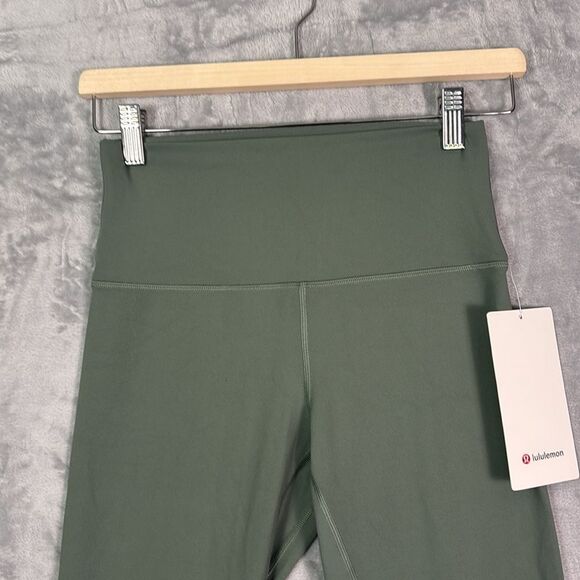 NWT New Lululemon Green Align HR Crop 23” Leggings Size 6 - Picture 4 of 8